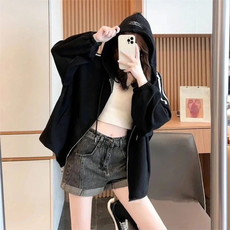 Winter Clothing Essential - Color Contrast with Zipper Women's Hoodies